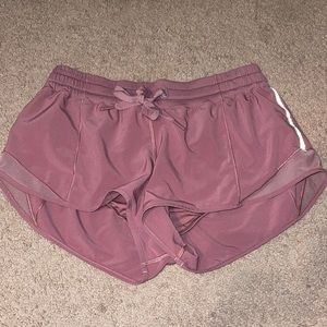 lululemon shorts 2.5”